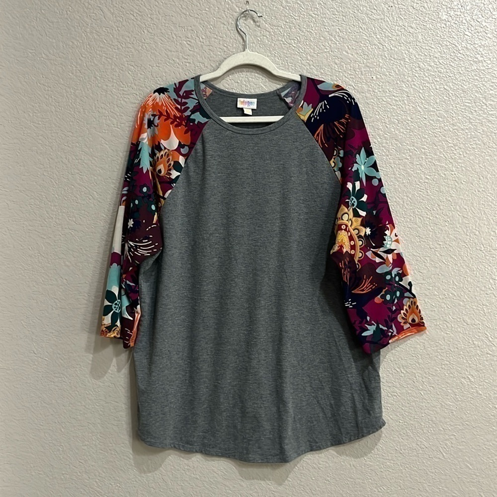 LuLaRoe 3/4 Floral Sleeve Gray Randy Shirt Size 3XL